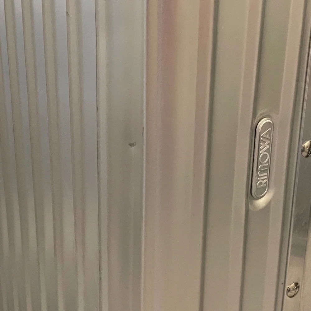 Rimowa "Classic" Aluminium Carry On - Picture 5 of 8